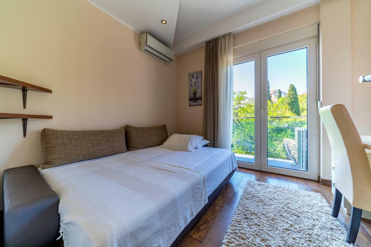Apartments Crystall Будва Экстерьер фото